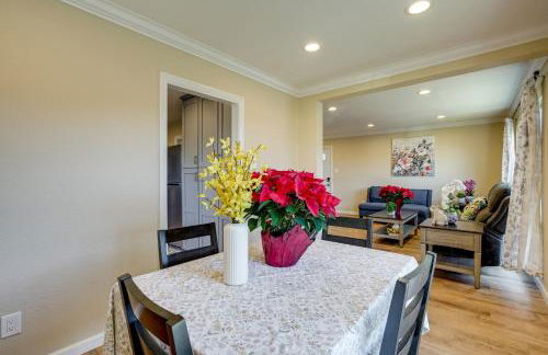 Easy SF Access! Spacious Family Home with Yard - Foto 8