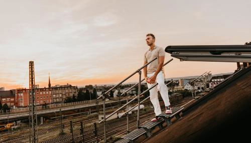 Spacious Penthouse with AC and Free Parking Steps Away From the Central Station - Foto 2