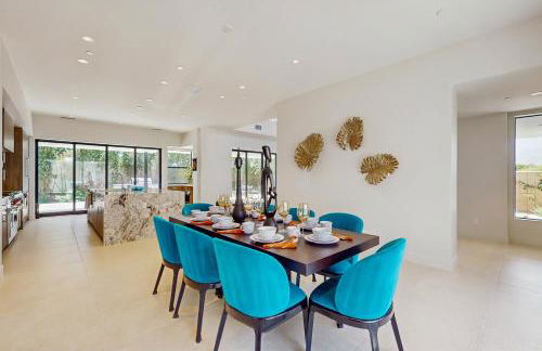 Stunning Modern Home with Mountain Views and Private Pool, Spa and Grill Dog ok - Foto 11