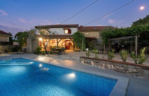 Stone Lady Holiday home with pool&hot tub,sauna,bbq,garden - Foto 40