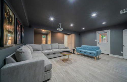 Bright and Spacious Home for w Pool -over 30 Nights- - Foto 16