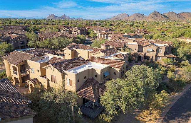 Desert Village Vista by Avantstay Patio w/ Fire Pit, Pool Access - Foto 32