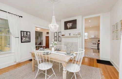 Family Haven with Hot Tub-Near Downtown Indy - Foto 11