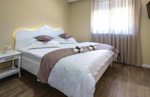 Villa Zara with heated Hydromassage-Pool - Foto 19