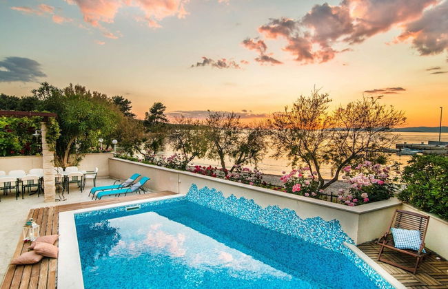 Magnificent Villa in Supetar With Swimming Pool - Foto 1