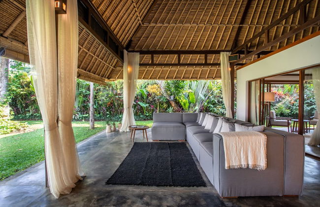 Luxury Jungle Villa, 3 BR, Ubud With Staff - Foto 35