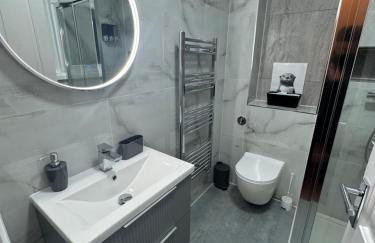 Timeless Spacious 1bedroom Duplex apartment with balcony in Shoreditch - Foto 3