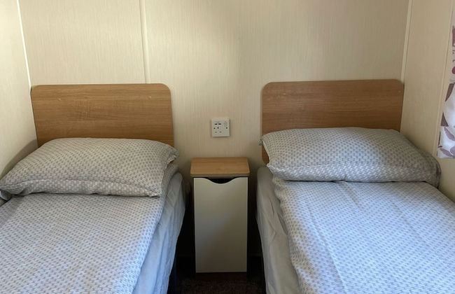 Caravan - Sleeps 6 & Parking - Foto 5