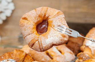 Monolago pool & view - Photo 3