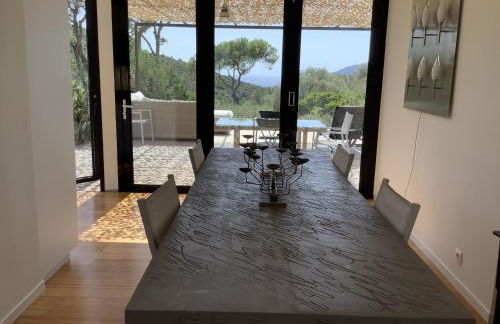 LA TERRASSE DES LAURIERS SUR L'ÎLE DU LEVANT - Foto 21