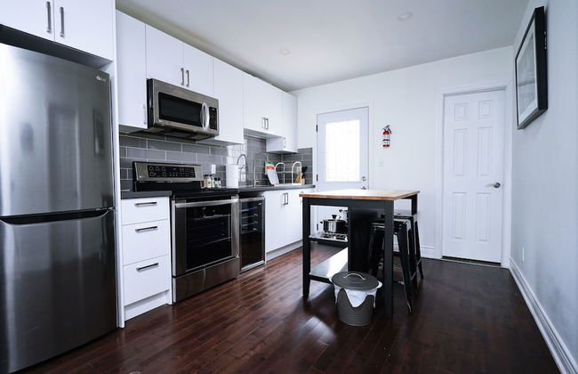 The Temple Stays - Photo 22