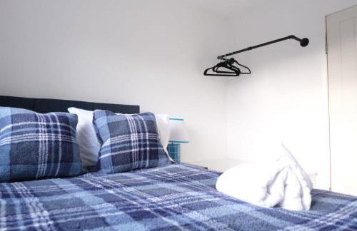 Comfy, Modern, 3 Bed House - Free Parking - Quiet Area - Near Solihull, NEC, Airport - Foto 8