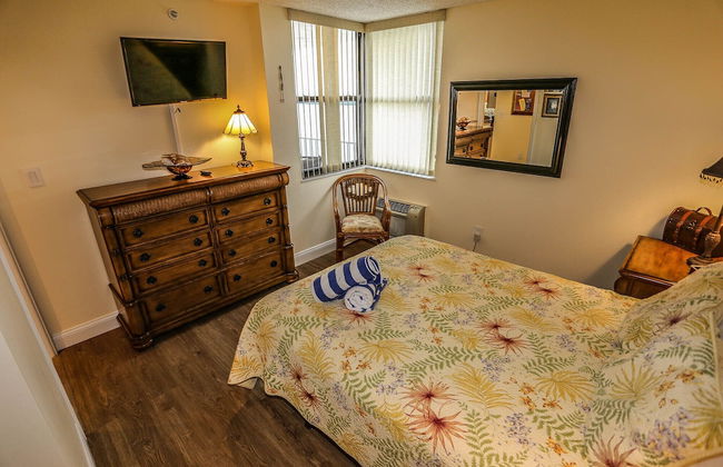 Lovers Key Beach Club - Photo 7