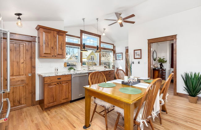 The Beautiful Bear’s Den! Walk to Old Town & CSU! - Foto 13