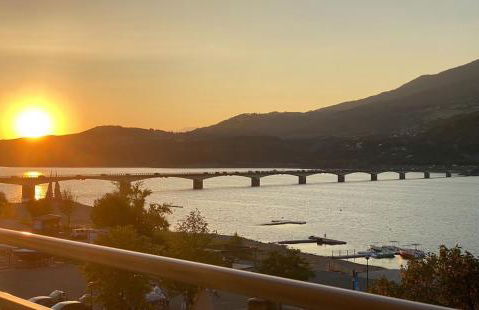 La terrasse au bord du Lac, vue panoramique lac et montagnes , 2 ch, linge et ménage inclus - Photo 13