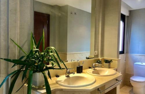 Precioso chalet en Santa Cruz con piscina - Foto 14