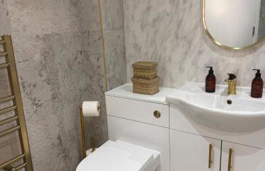 The Malthouse - Luxury City Apartment - Photo 32