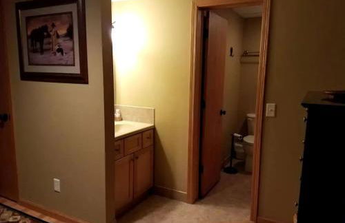 Spacious Vacation Rental for 22 Guests in a Rural Setting in Montezuma, Iowa - Foto 21