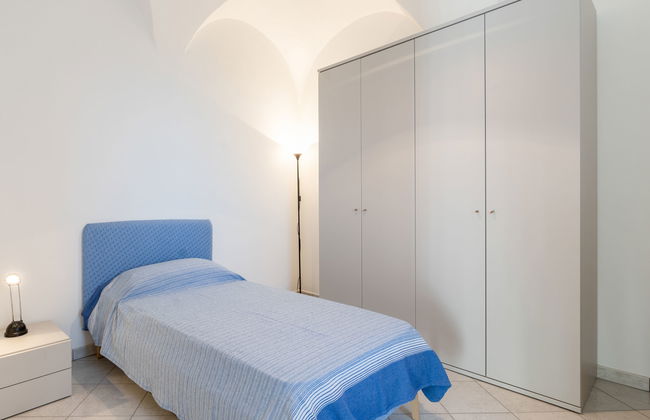 3 bedroom Apartment in San Bartolomeo al Mare - Photo 9