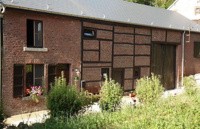 Regional House With Exposed Timber Frame Elements Full of Authenticity and Charm in a Green Area - Photo 29