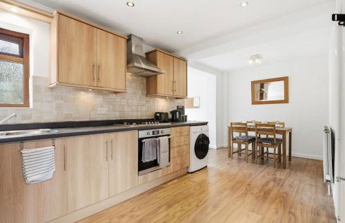 Ideal for Contractors Off-Street Parking Fast Wi-Fi - Foto 21