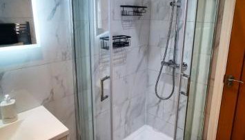 Cozy Cotswold getaway near Burford - Foto 5, Shower