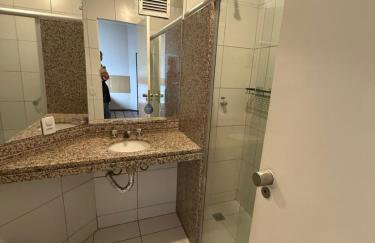 951B golden beachfront 27m air tv - Foto 2