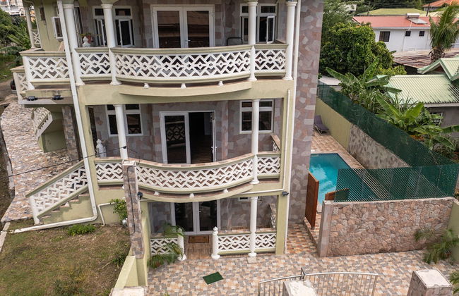 Topaz Apartment Villas-Pool Side Piton v - Foto 1