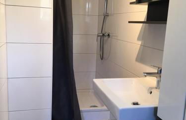 Sehr schönes und möbliertes Apartment - Foto 10