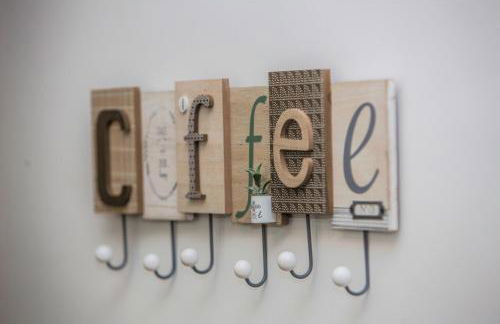 UNIQUE APT. W/POOL- ACROSS THE BEACH-WIFI-A/C - Photo 16