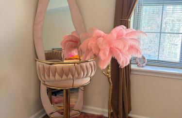 Luxury, Chic, Apt with Game Room, Movie Theatre, & 24hr Gym - Foto 25