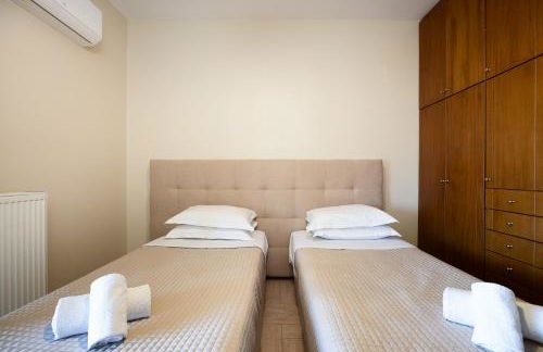 Villa Aris: A Serene Experience, 3BRs, Pool & Bbq - Photo 82