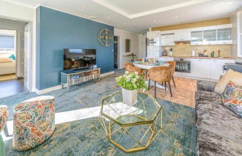 2 Bedroom Cozy Apartment In Mettmann - Foto 2