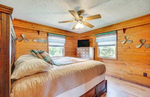 Boat Dock Pet-Friendly Douglas Lake Getaway! - Foto 14