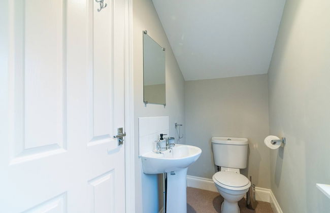 Modern Living 2 Bedroom Apartment South Wilmslow - Photo 17