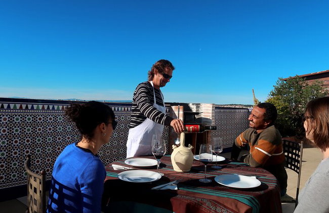 Paella tradicional Valenciana, cocinada con leña de naranjo. - Foto 8