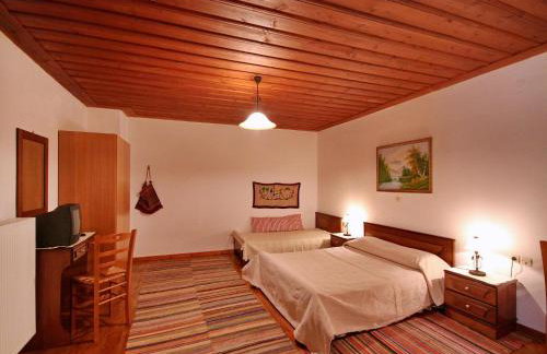 Andrea Sofi Guesthouse - Photo 54