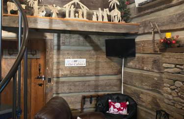 1850s Settlers Cabin at Wethero Ridge - Foto 34