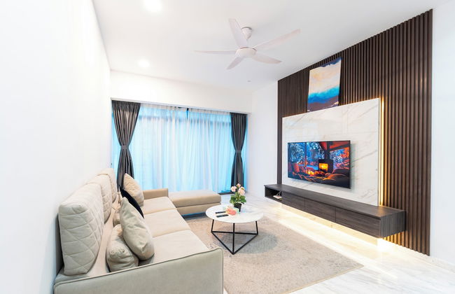 Moonway Luxury Suites At Eaton Residence - Photo 72