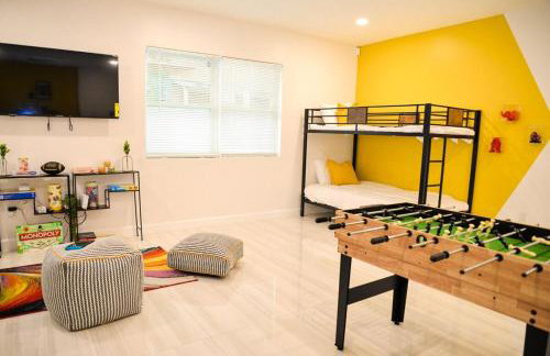 Vibrant 4bd 2ba Miami Home w POOL - Foto 6