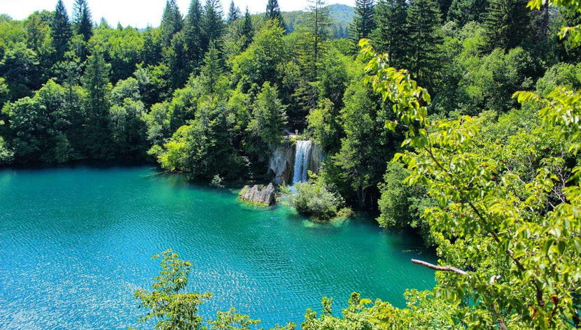 Plitvice Lakes Day Trip - Photo 2