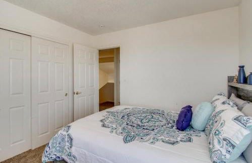 Explore ABQ and Rancho Rio Family Home with Patios! - Foto 19