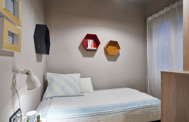 BeBarceloner Sants Apartments - Photo 19