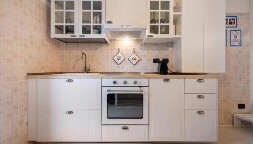 [Jacuzzi & Free Parking] 15 min to Arena - Foto 3, stove, dishwasher