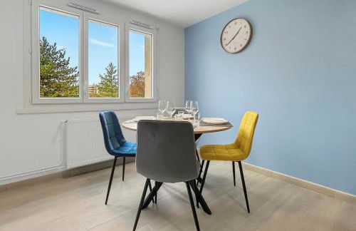 Appartement lumineux, épuré avec balcon et parking - Foto 10