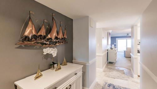 1055-805 8th Floor Condo with Abundant Light - Foto 2