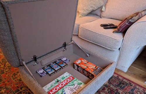 Rushmoor Retreat, Cosy with Outdoor Pizza Oven - Photo 20