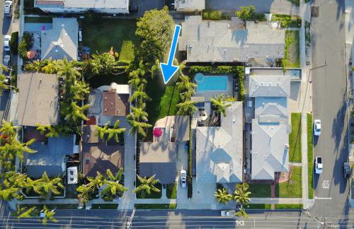 Ultimate Beach Bungalow - 1 block from beach - huge backyard - Foto 6