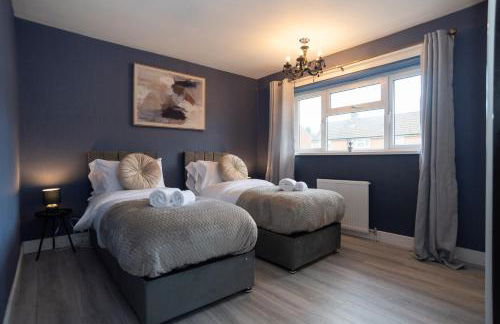 Dawley ProStay – Parking + Fast WiFi - Photo 21