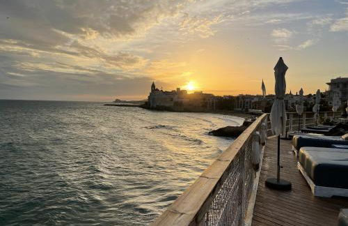 Entire villa with pool, ocean & mountain views - Foto 42